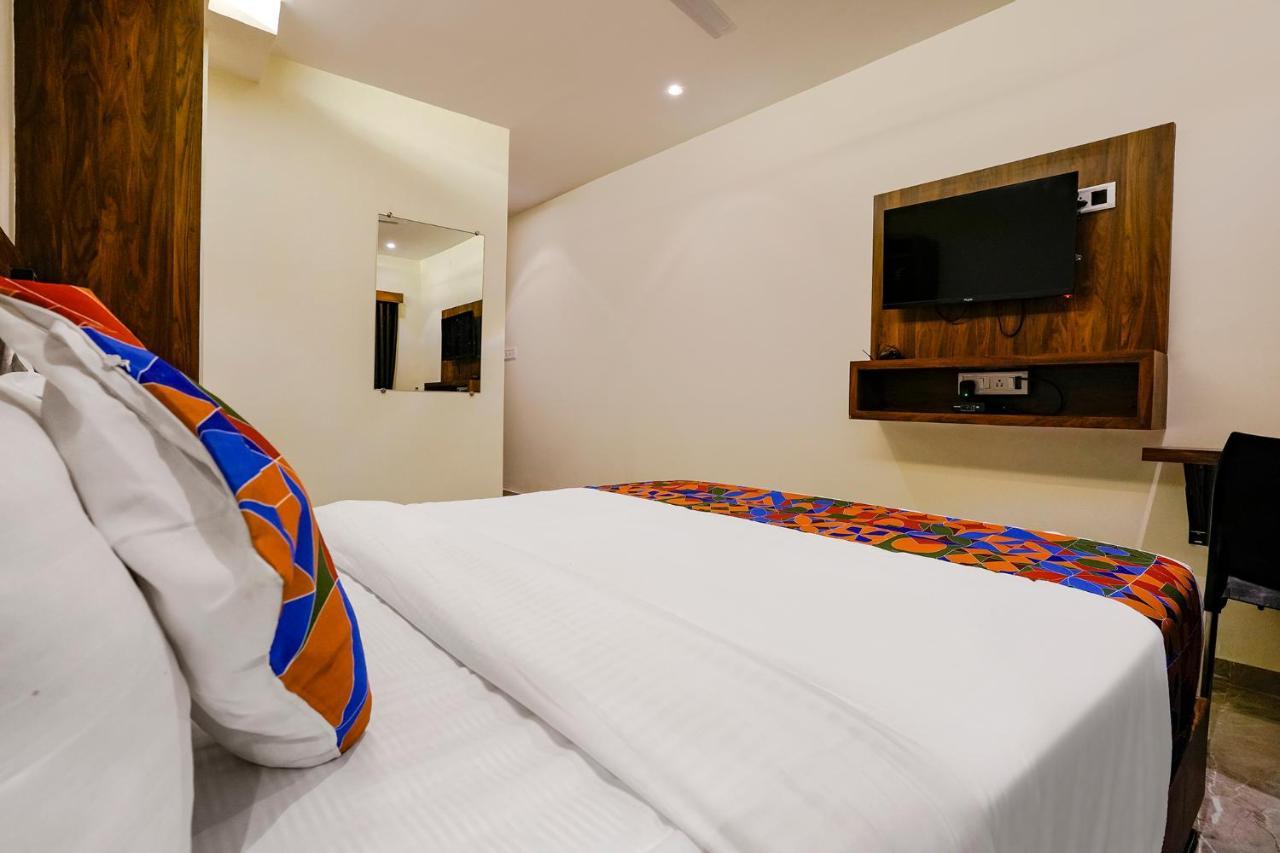 מומביי Fabhotel Antlers מראה חיצוני תמונה